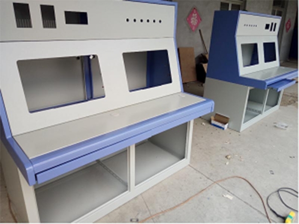 琴式操作臺(tái)